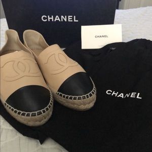 Brand new Chanel spadrilles beige/back size 38